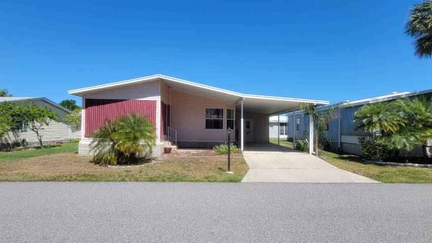 Lake Wales, FL Mobile Home for Sale located at 530 Cardinal Loop Tower Lakes